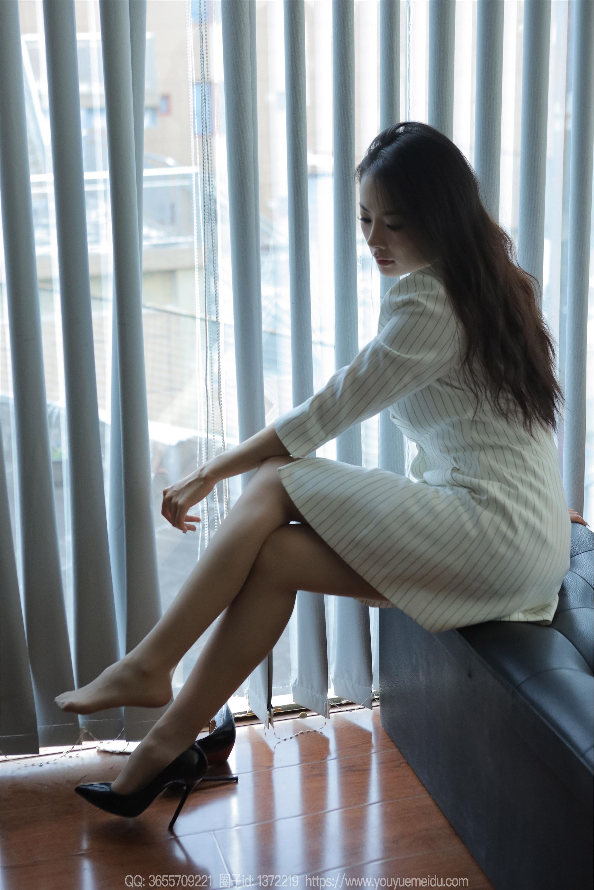 IESS异思趣向  2024.02.15 丝享家 1664 小金《知性女士》